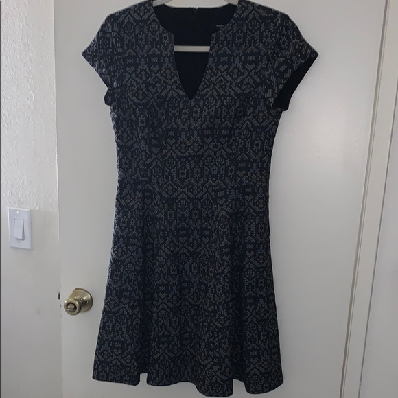 BNWOT Elegant Black and Gray Patterned Dress By Nanette Lepore - Picture 1 of 14
